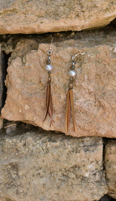 Copper Metallic Fringe With Grey Pearl And Hematite Beads Earring 