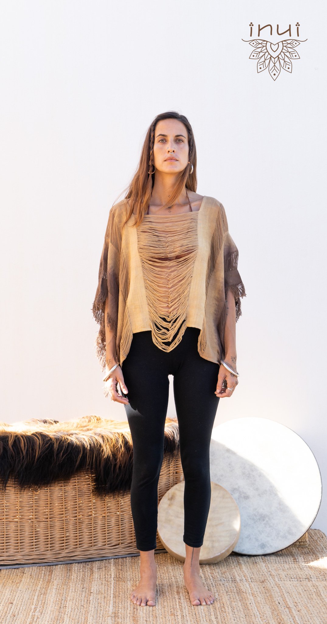 Poncho Sacha Corto Liso • Diseño Único • Materiales Naturales 