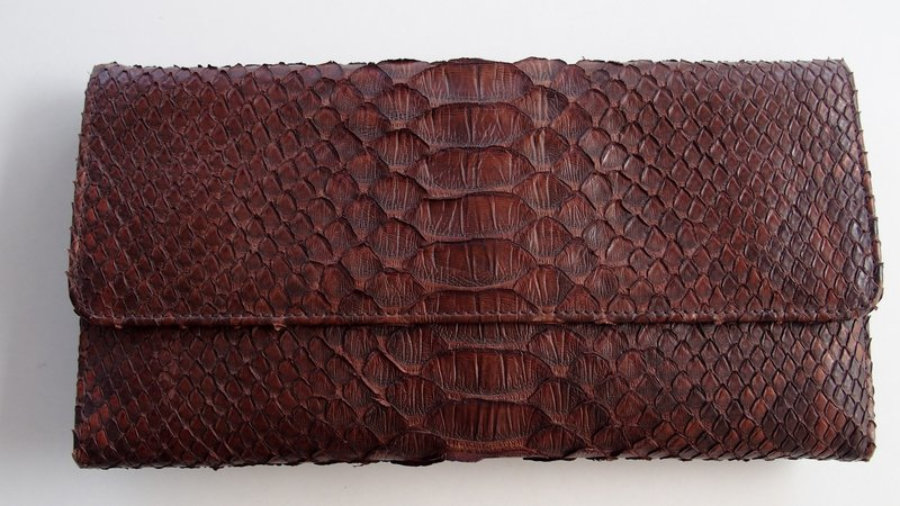 Billetero cluchbag python 