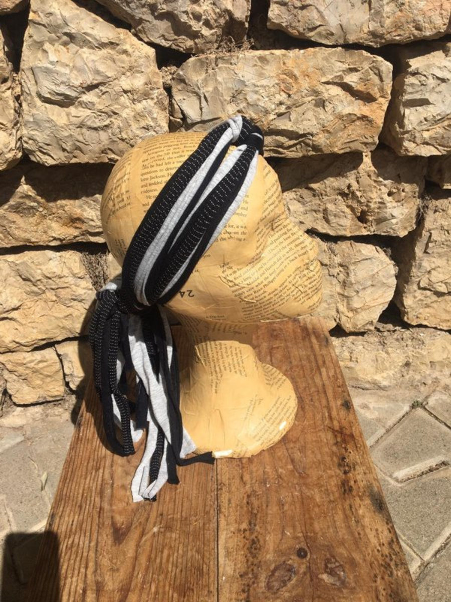 Gray And Blue Striped Turban