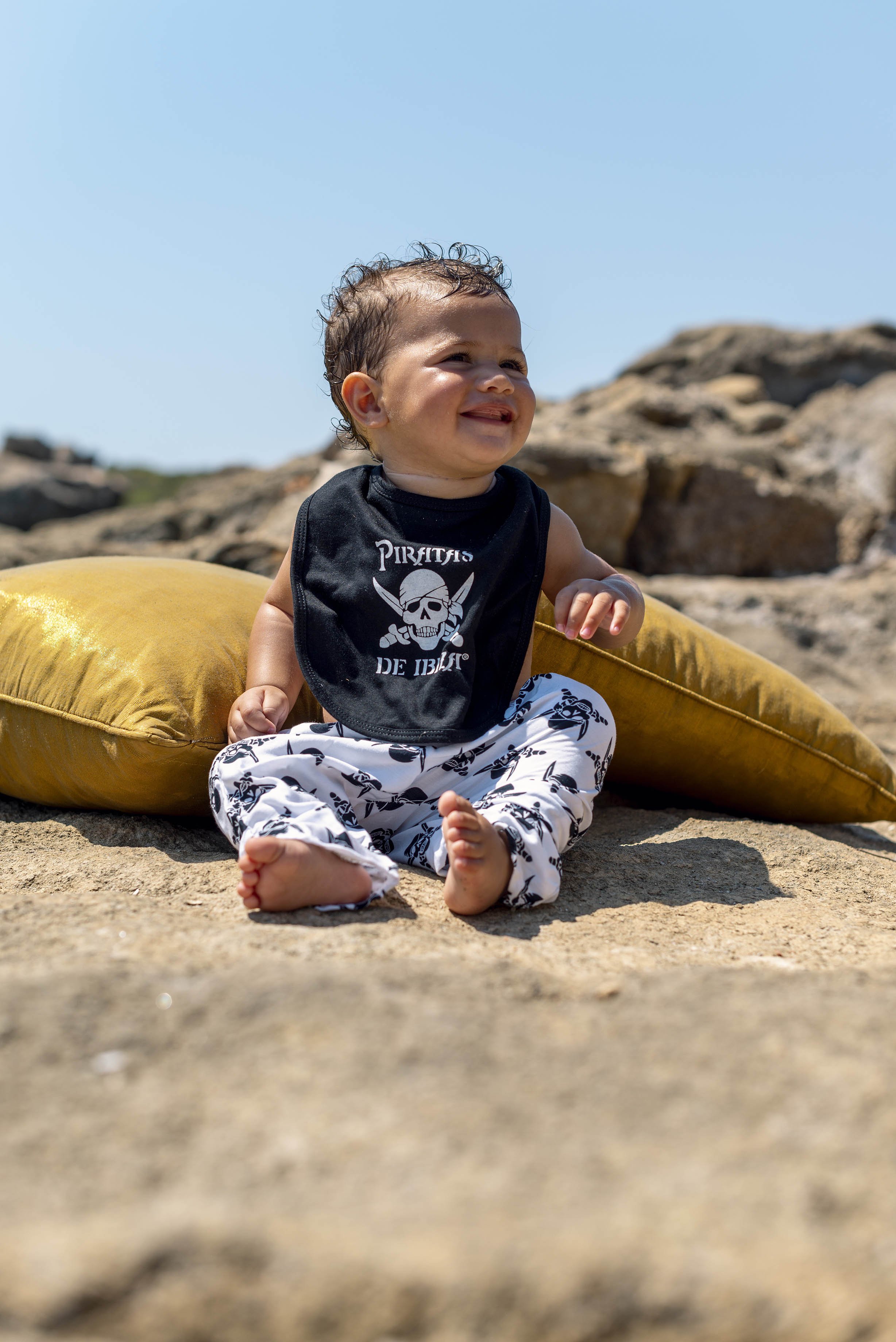 Pirata Bibs