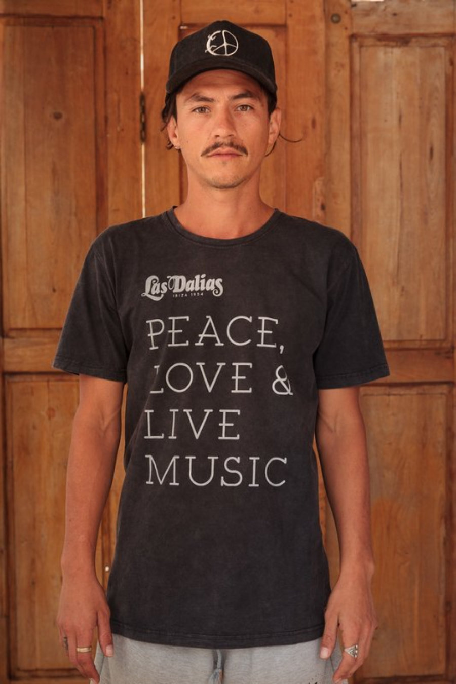 Camiseta Peace & Love