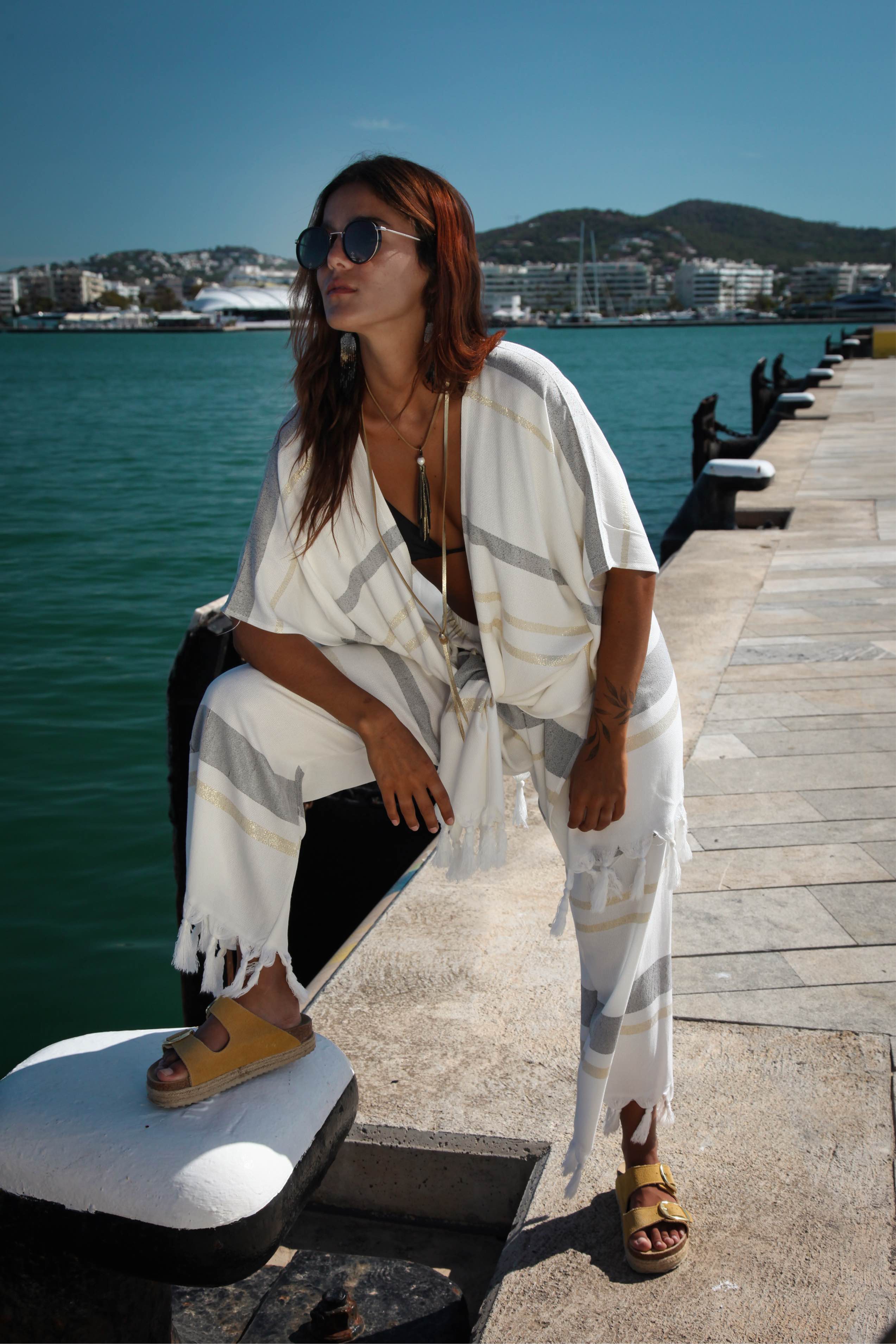 Kimono Ibiza Negro& Dorado Luxury