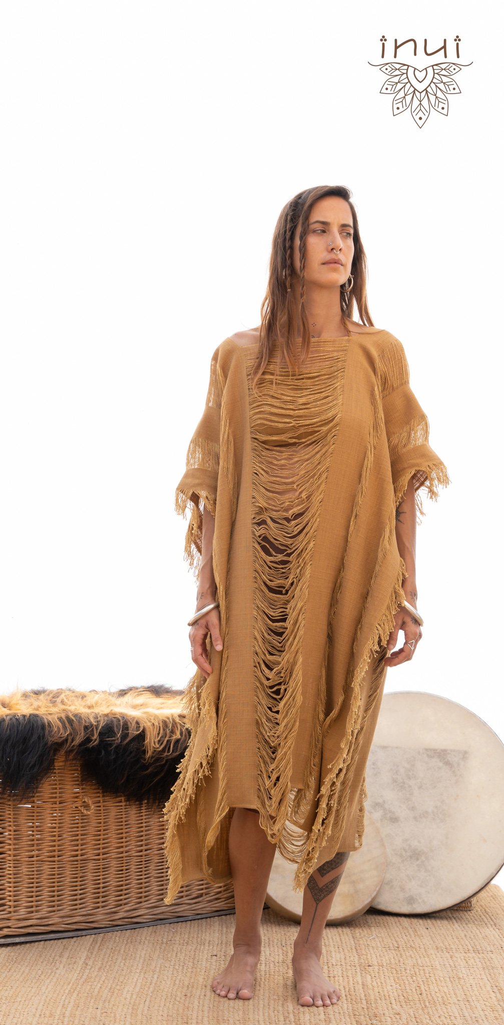 Long Sacha Poncho • Poncho Solid Color • Unique Design • Raw Materials 